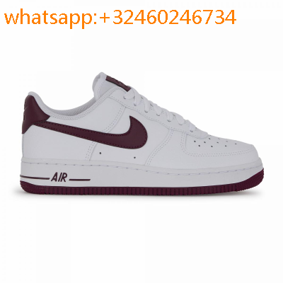 air-force-1-femme,air-force-1-flyknit-colore,nike-air-force-1-taille-38,Chaussure Nike Air Force 1 '07 pour Femme. Nike FR